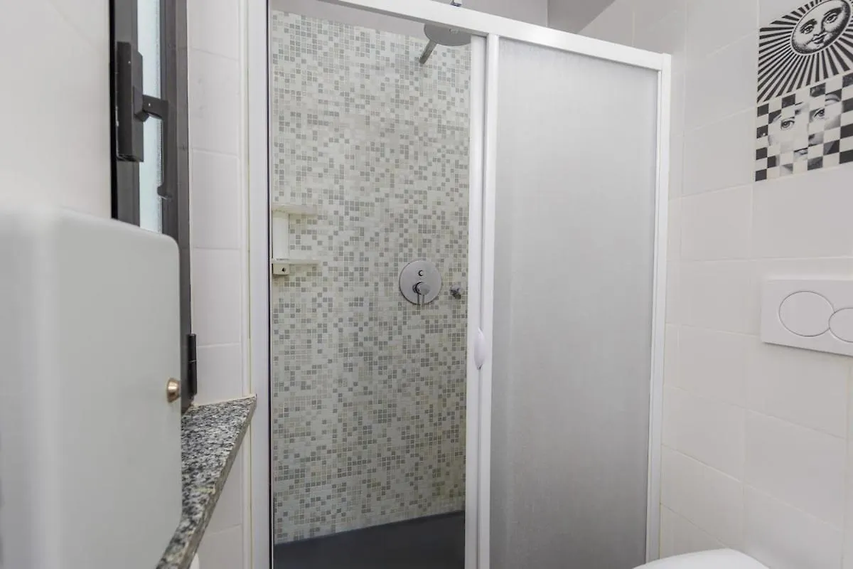 5 Min To Metro - Independent - Quiet - Privacy Apartment Milan