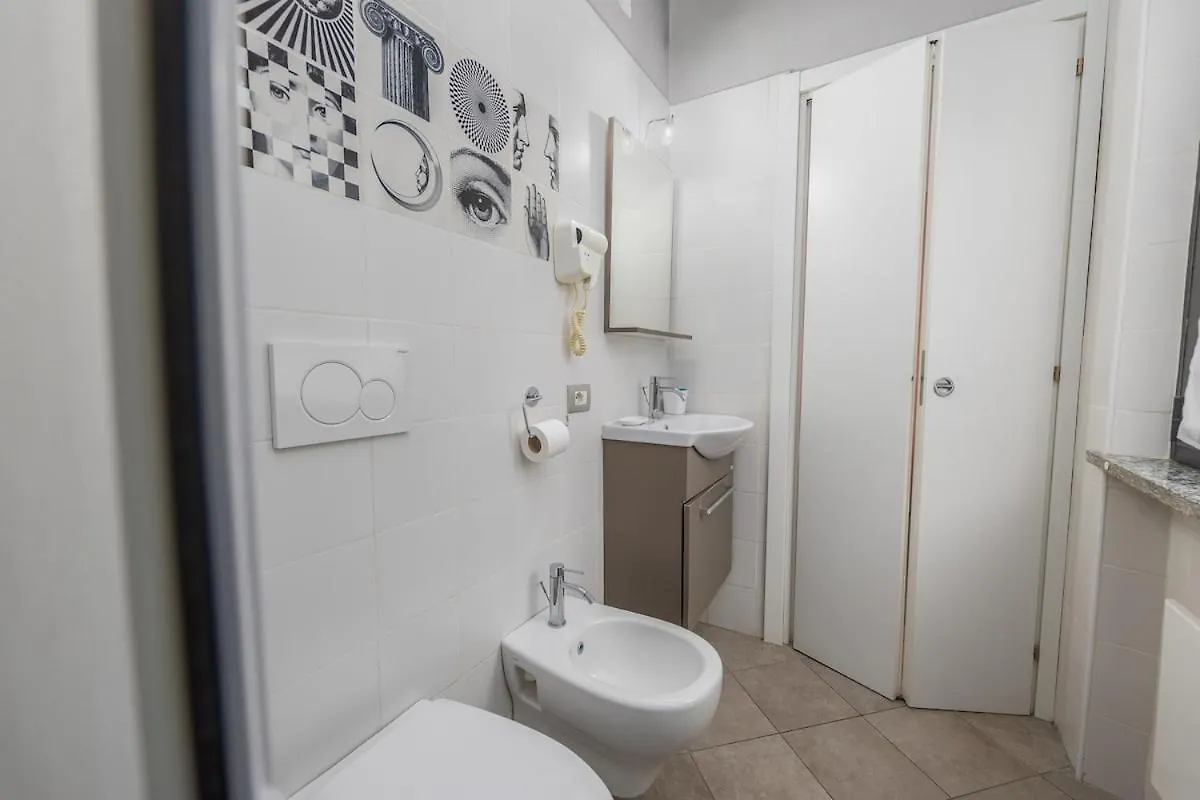 5 Min To Metro - Independent - Quiet - Privacy Apartment Milan 0*,
